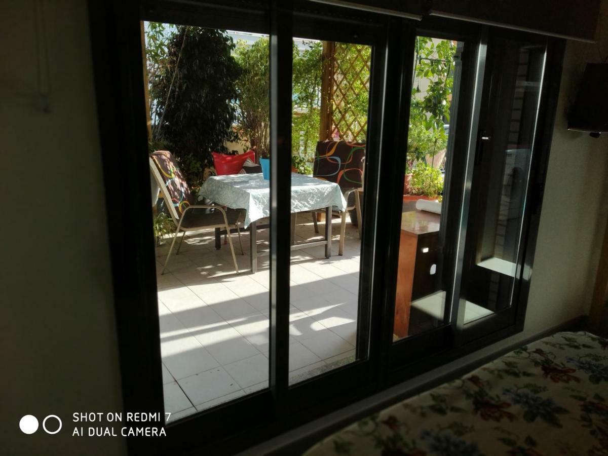 Habitación en un Ático con gran terraza al aire libre una noche 75 mas noches a 65e Burriana Exterior foto